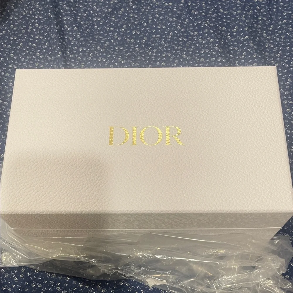 Dior White and Gold Pouch platinum set 4 item bundle - Picture 3 of 7